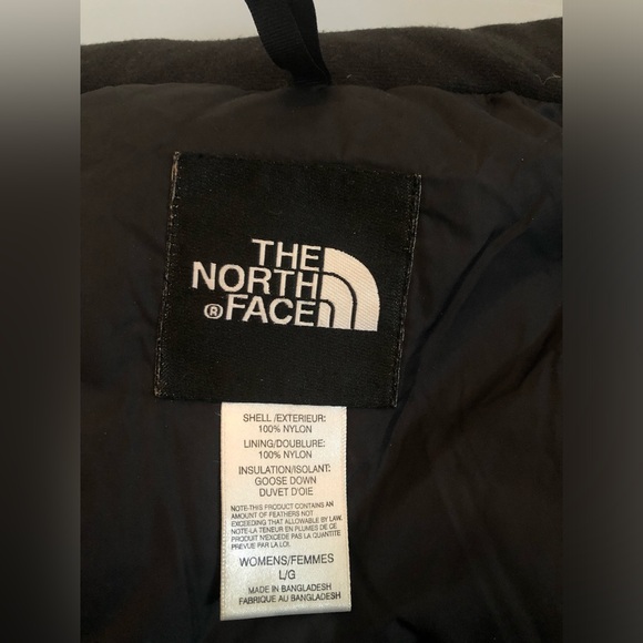 Womens north face nuptse jacket - Picture 14 of 15